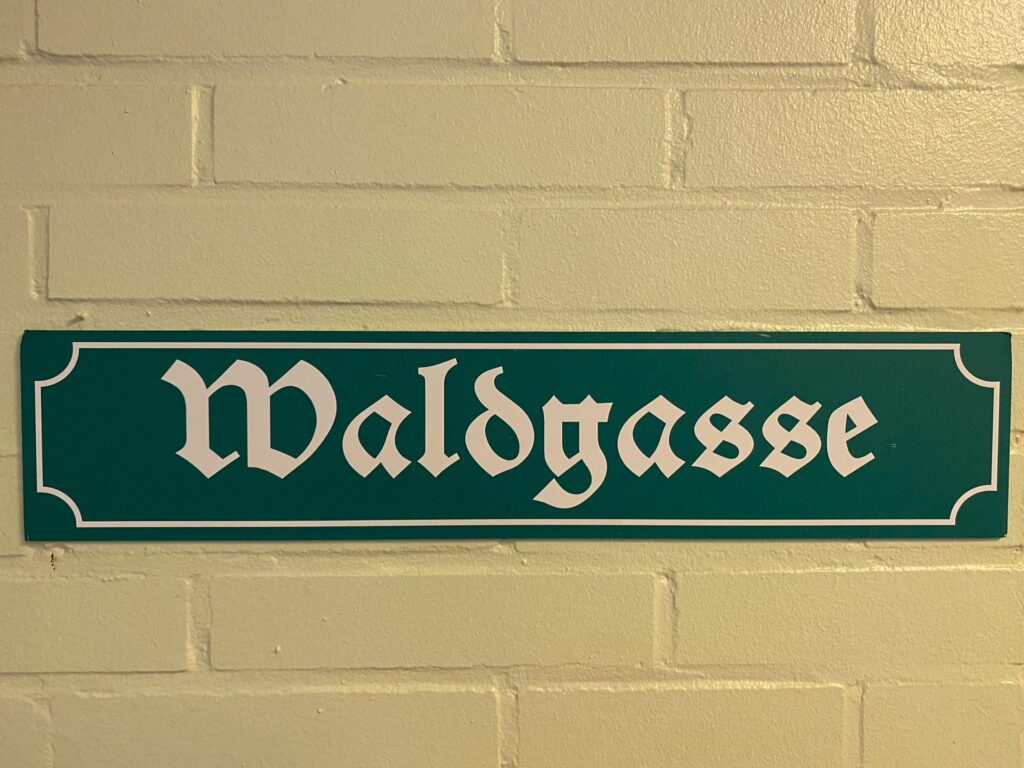 Waldgasse - Schild